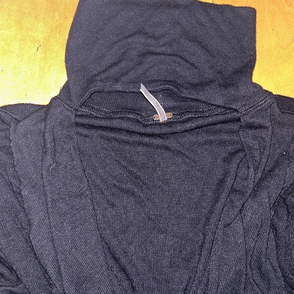 Free people small turtle neck cutout - Picture 3 of 3